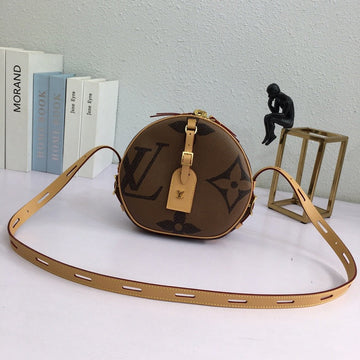 Pearl Street Bags - LV Bags -  1991