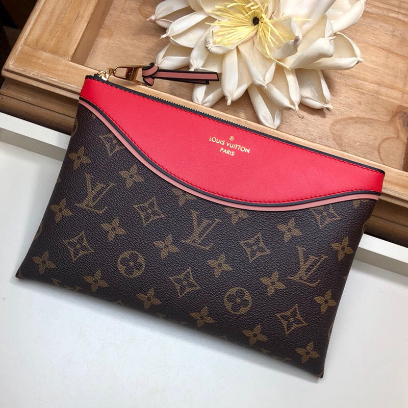 Pearl Street Bags - Louis Vuittons  - 10889