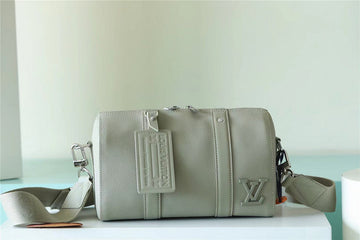 Pearl Street Bags - Louis Vuittons  - 11222