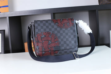 Pearl Street Bags - Louis Vuittons  - 10417