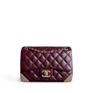 Chanel Classic Flap Rock The Corner - Quilted 20CM CalBNkin Dark Burgundy Gold Hardware Series 24