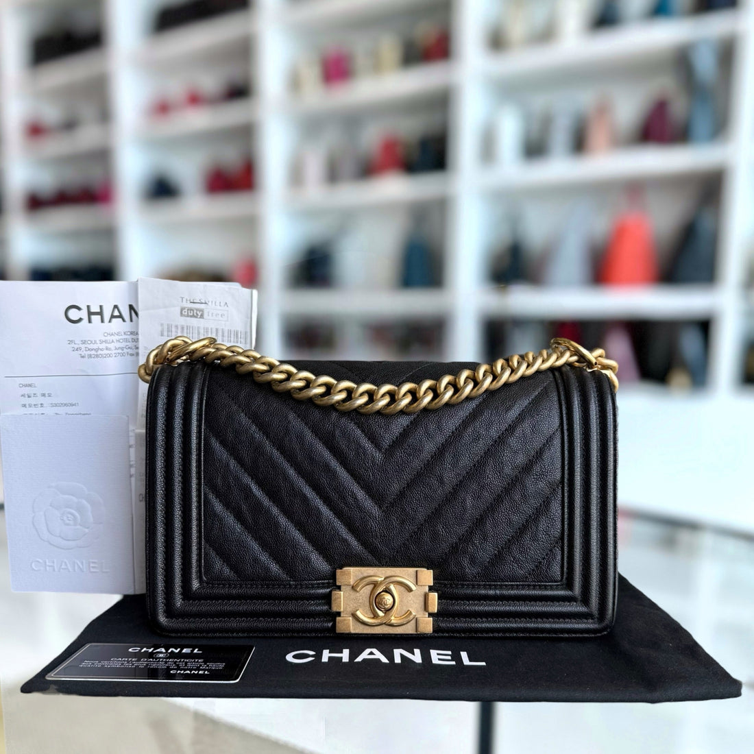 Chanel Boy Medium - Togo/epsom/caviar/clemence/callfskin/cowhide/lambskin 25CM Chevron Black Gold Hardware Series 26