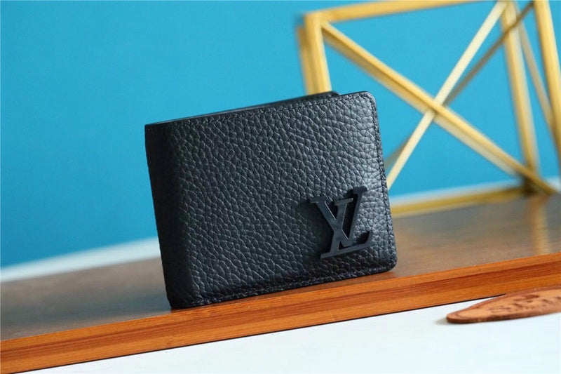 Pearl Street Bags - Louis Vuittons  - 10813