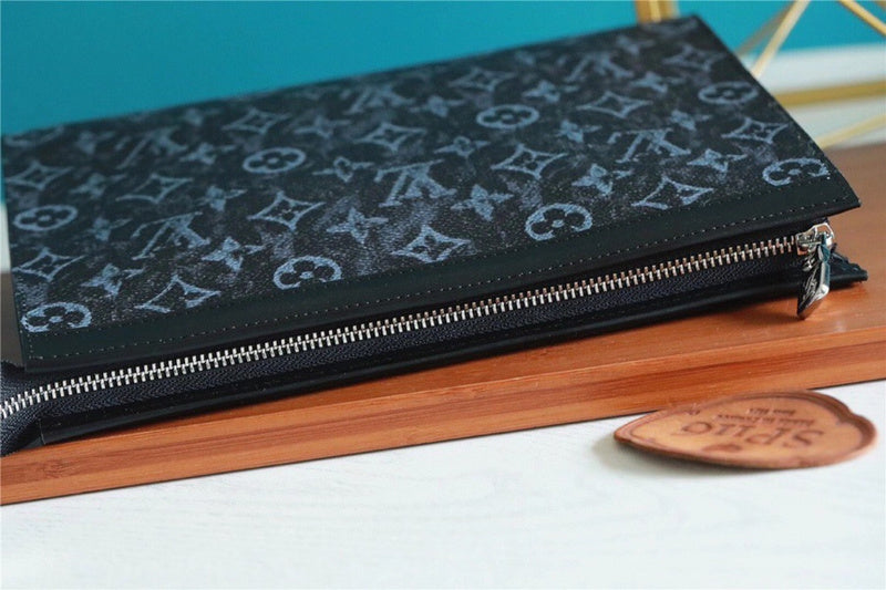 Pearl Street Bags - Louis Vuittons  - 10818