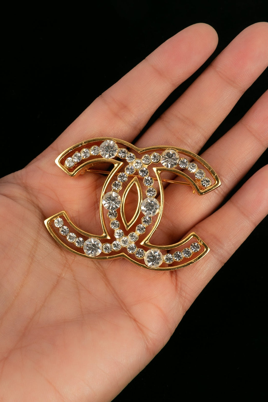 Broche cc  Chanel 2002