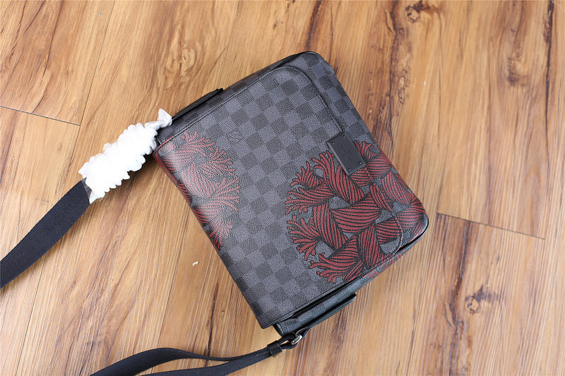 Pearl Street Bags - Louis Vuittons  - 10417