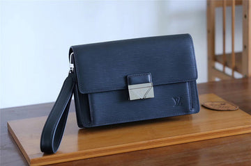 Pearl Street Bags - Louis Vuittons  - 11099
