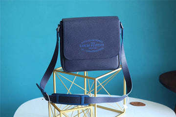 Pearl Street Bags - Louis Vuittons  - 10449