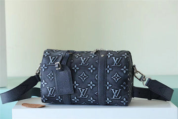 Pearl Street Bags - Louis Vuittons  - 11228