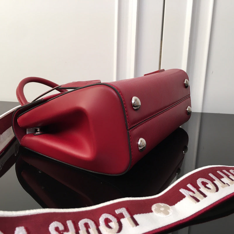 Pearl Street Bags- Louis Vuittons  - 15884