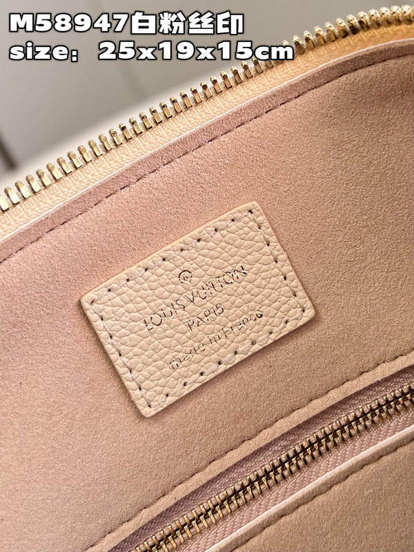 Pearl Street Bags- Louis Vuittons  - 15901