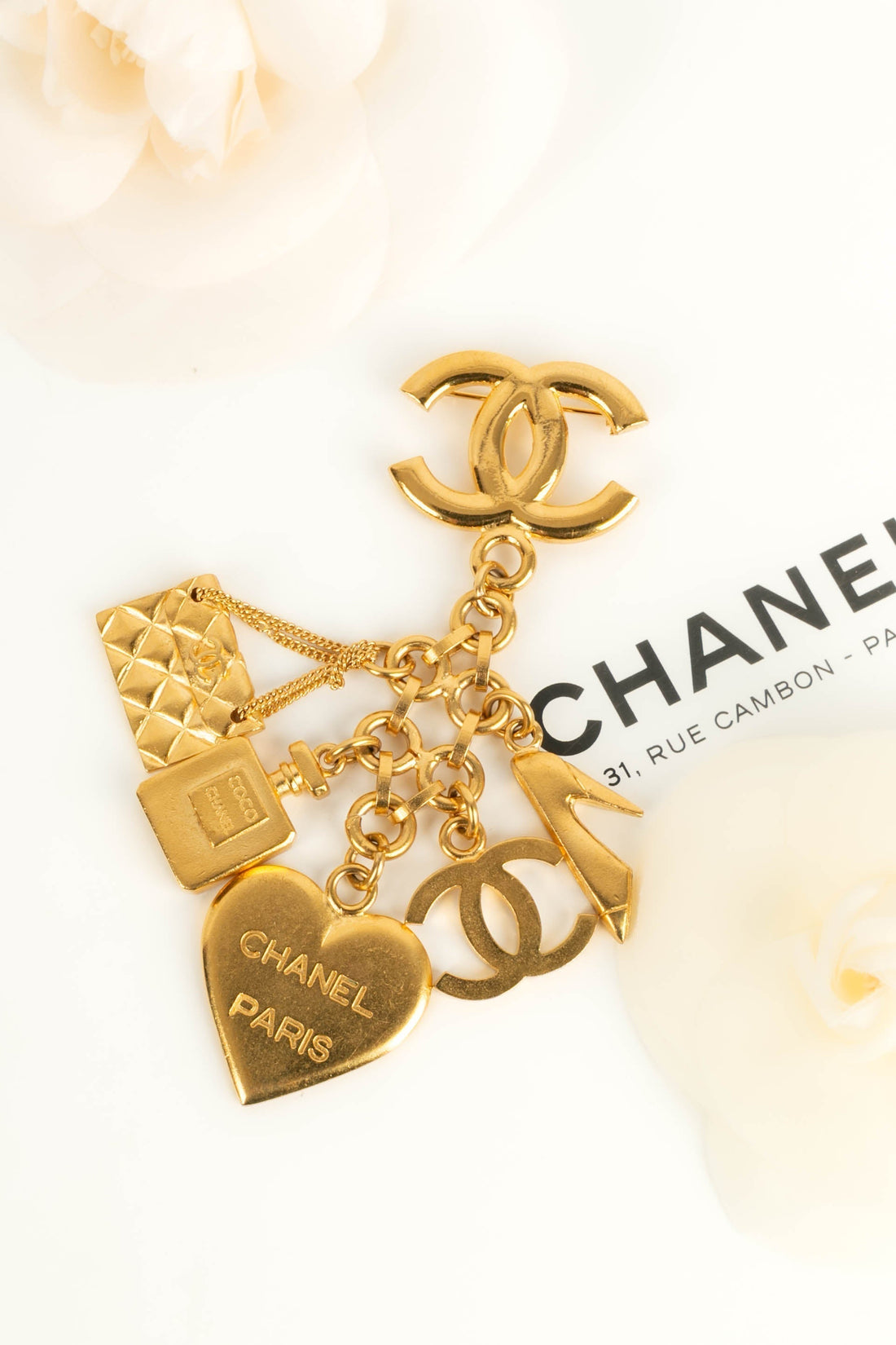 Broche charms Top Quality Chanel 1995