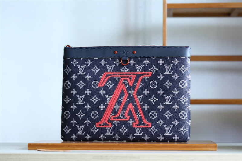 Pearl Street Bags - Louis Vuittons  - 11123