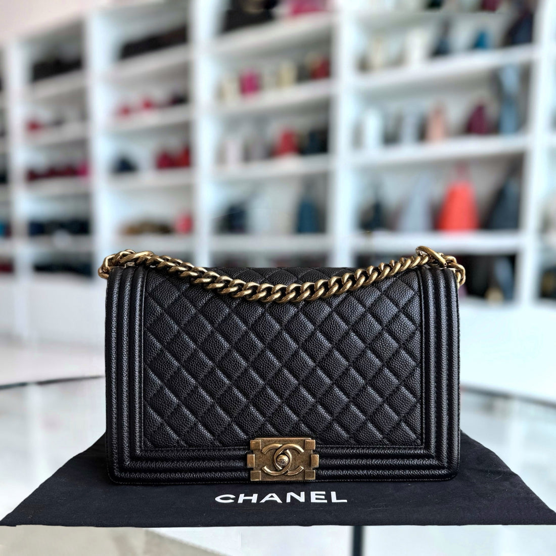 Chanel Boy Medium - Togo/epsom/caviar/clemence/callfskin/cowhide/lambskin 28CM Quilted Black Gold Hardware Series 20