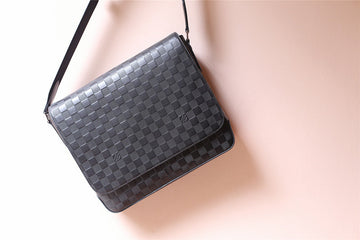 Pearl Street Bags - Louis Vuittons  - 10467
