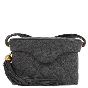 Chanel 1991-1994 Gray Felt Shoulder Bag