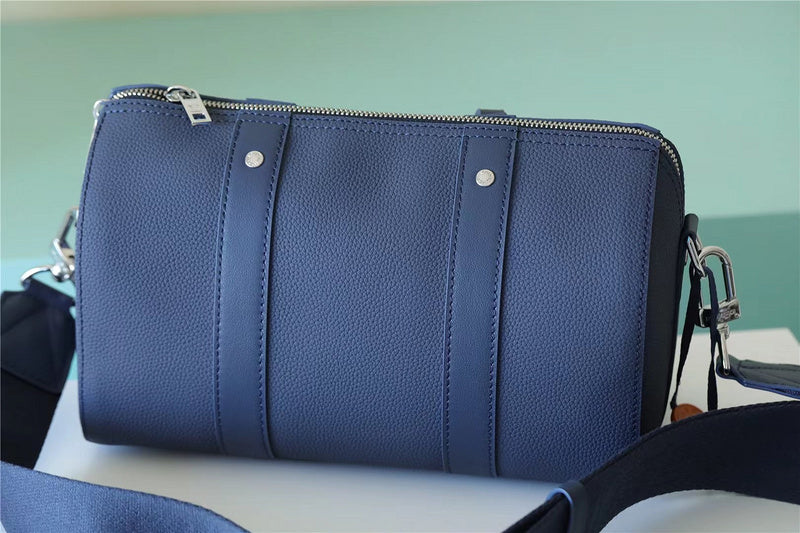 Pearl Street Bags - Louis Vuittons  - 11226