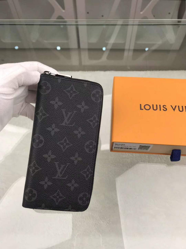 Pearl Street Bags - Louis Vuittons  - 10863
