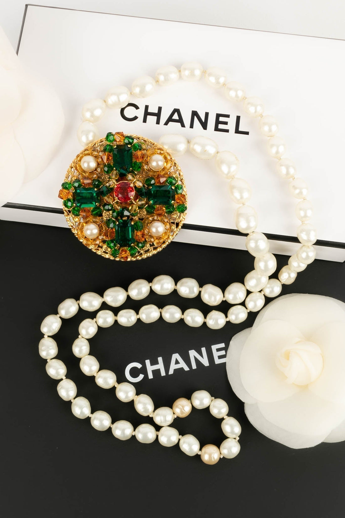 Collier pendentif Top Quality Chanel 1997