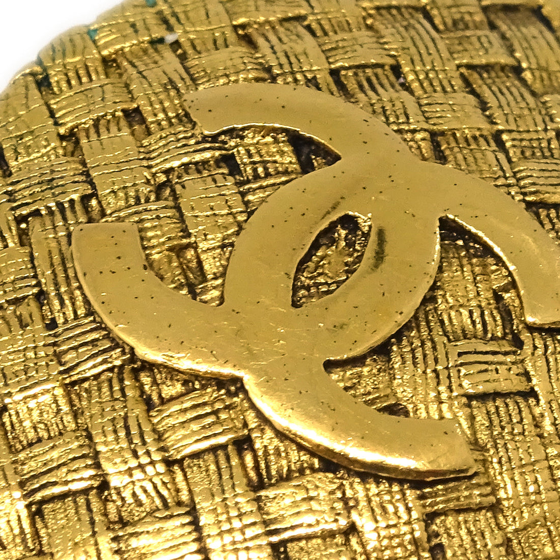 Chanel 1994 Woven CC Oval Earrings Gold Clip-On 2904