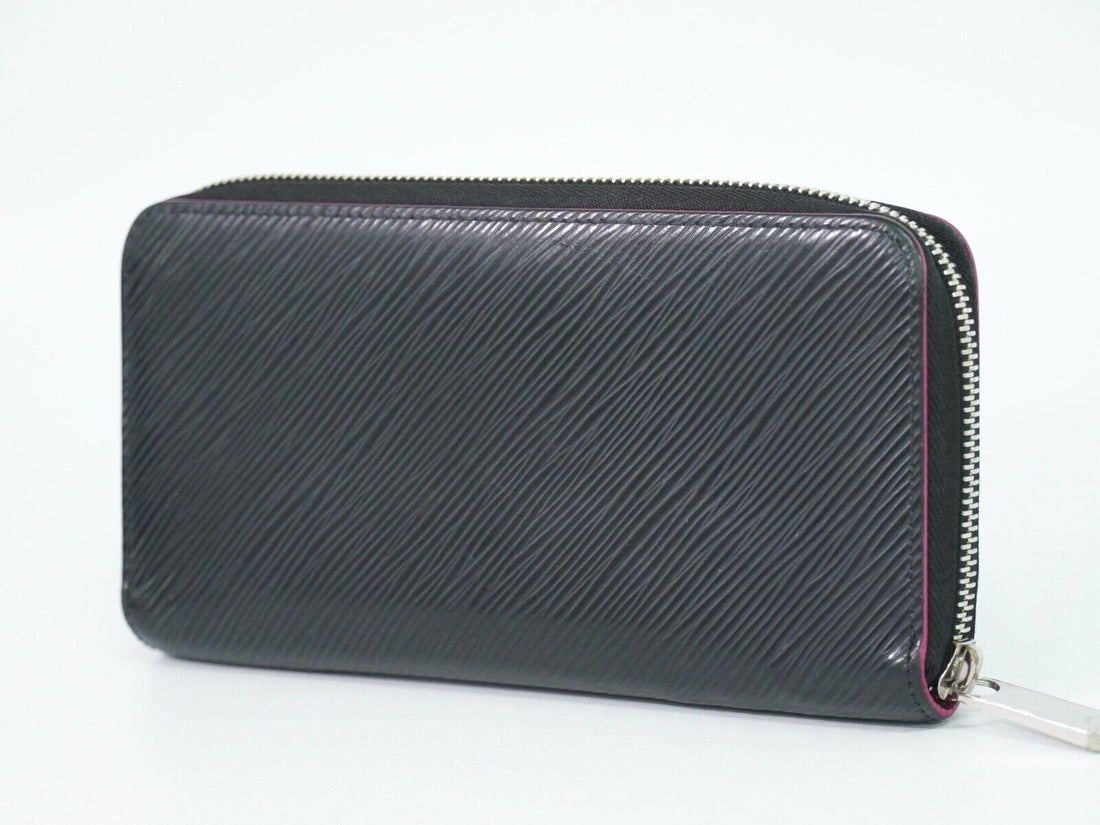 Louis Vuitton Zippy Wallet  Leather Wallet