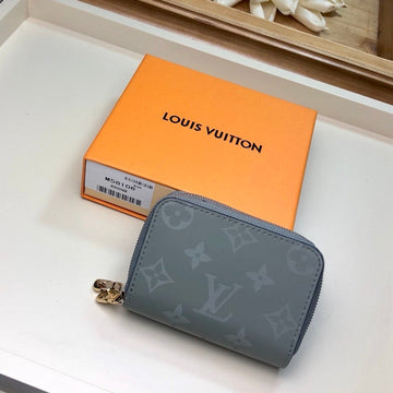 Pearl Street Bags - Louis Vuittons  - 10882
