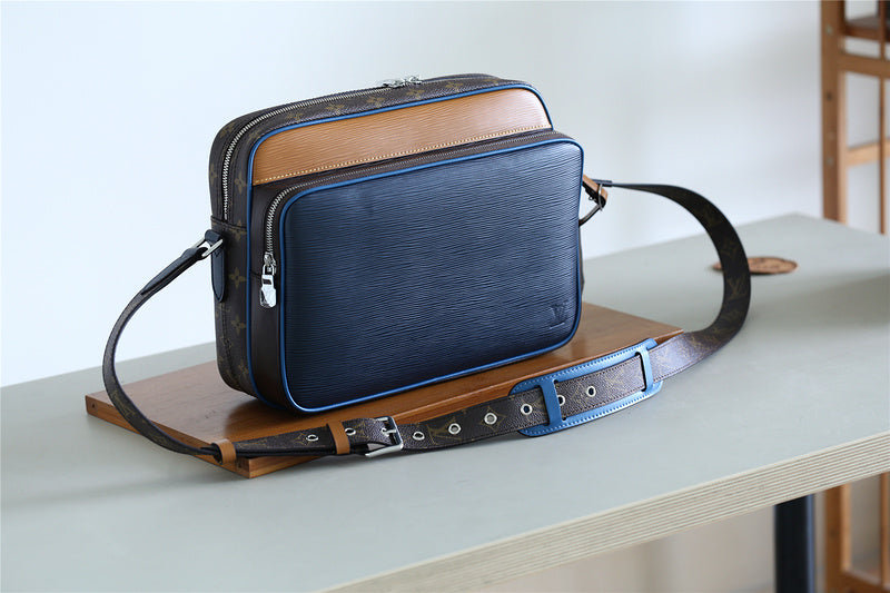 Pearl Street Bags - Louis Vuittons  - 10455