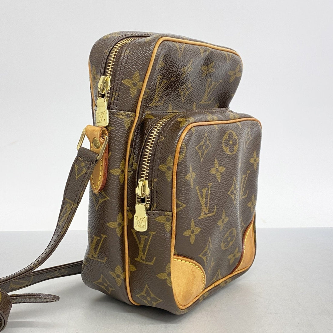 Louis Vuitton  Shoulder Bag