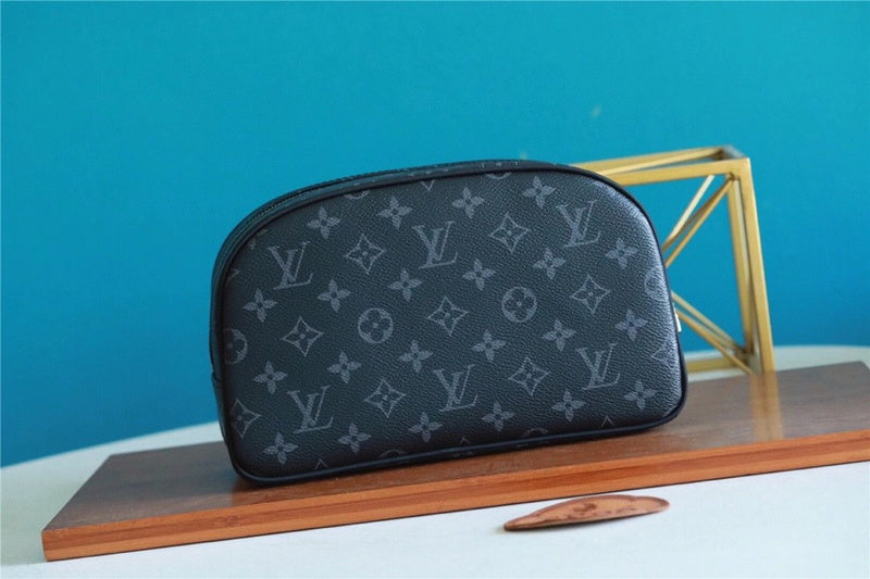 Pearl Street Bags - Louis Vuittons  - 10669