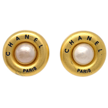 Chanel Gold Button Artificial Pearl Earrings Clip-On 94P