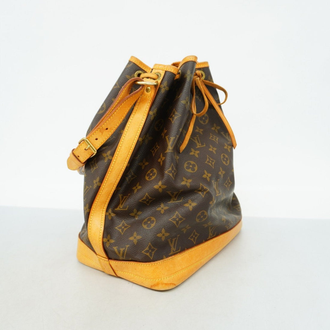 Louis Vuitton  Shoulder Bag