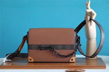 Pearl Street Bags - Louis Vuittons  - 10473