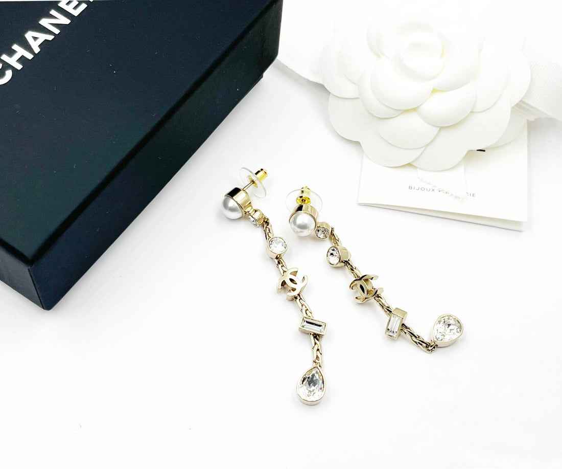Top Quality Chanel Brand New Pearl Gold CC Rectangle Round Drop Dangle Long Piercing Earrings