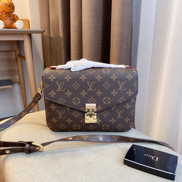 Pearl Street Bags
