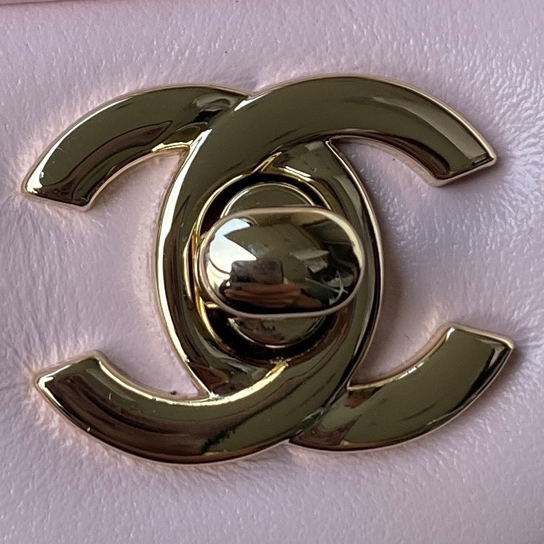 Chanel - Luxury Bag - CHL - 688