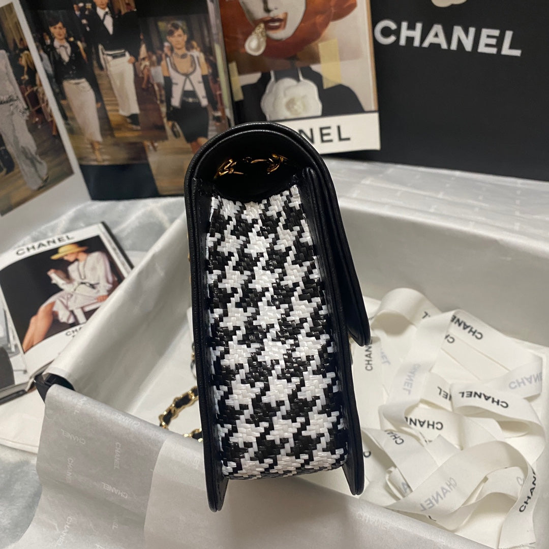 Chanel - Luxury Bag - CHL - 1111