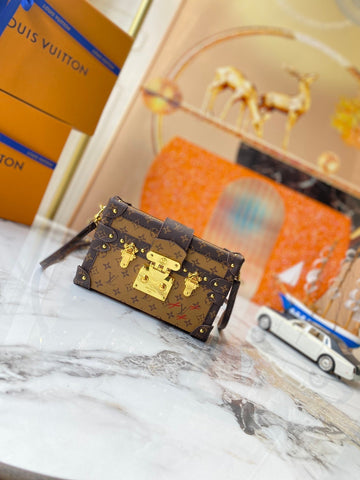 Pearl Street Bags