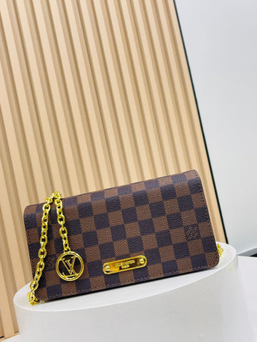 Pearl Street Bags