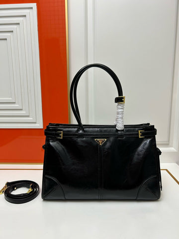 Pearl Street Bags