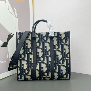 Pearl Street Bags