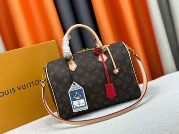 Elite Carryalls