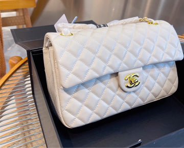 New woman  Chanel Handbag