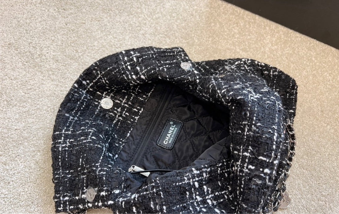 New  Chanel woman shoulder handbag