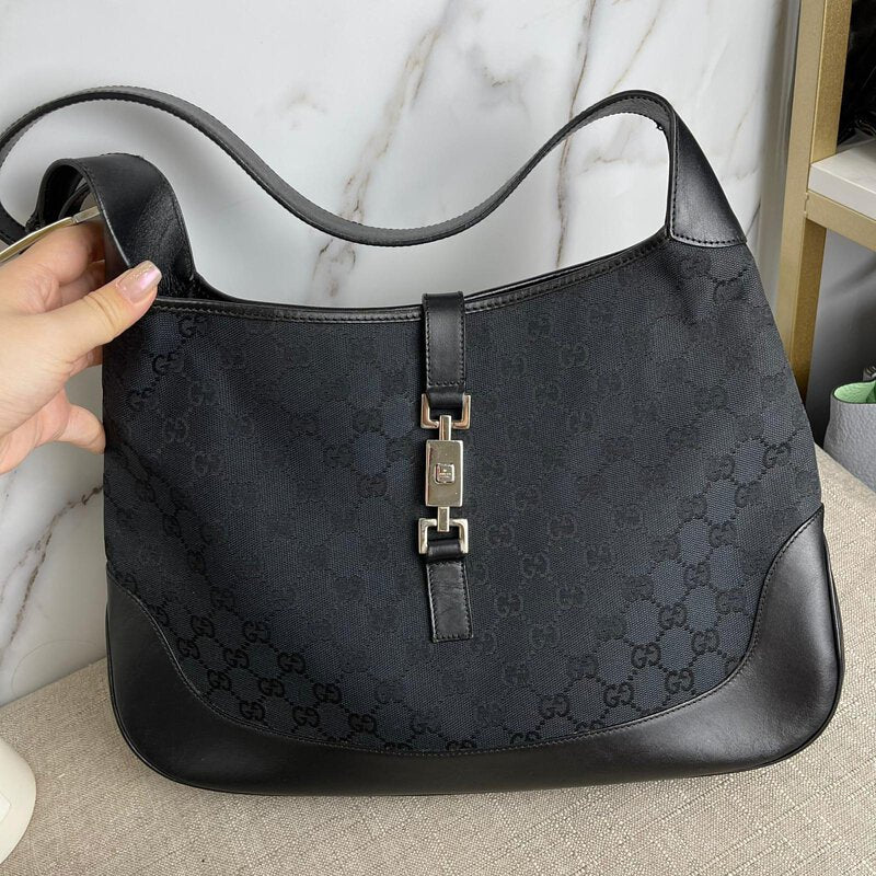 Gucci  Jackie Black