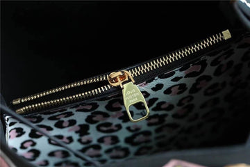 Louis Vuitton NeoNoe MM Bag