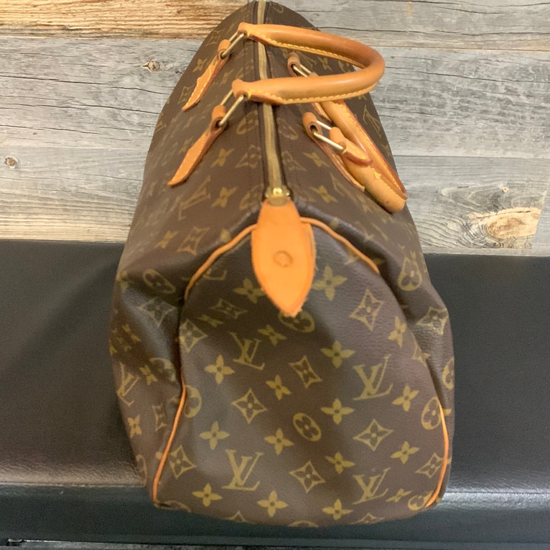 Louis Vuitton Monogram Speedy 35