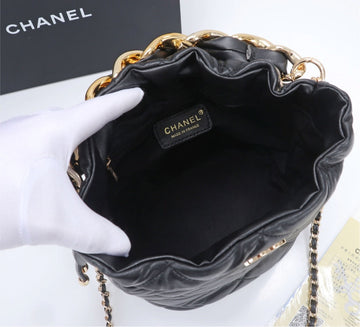New  Chanel woman Shoulder handbag