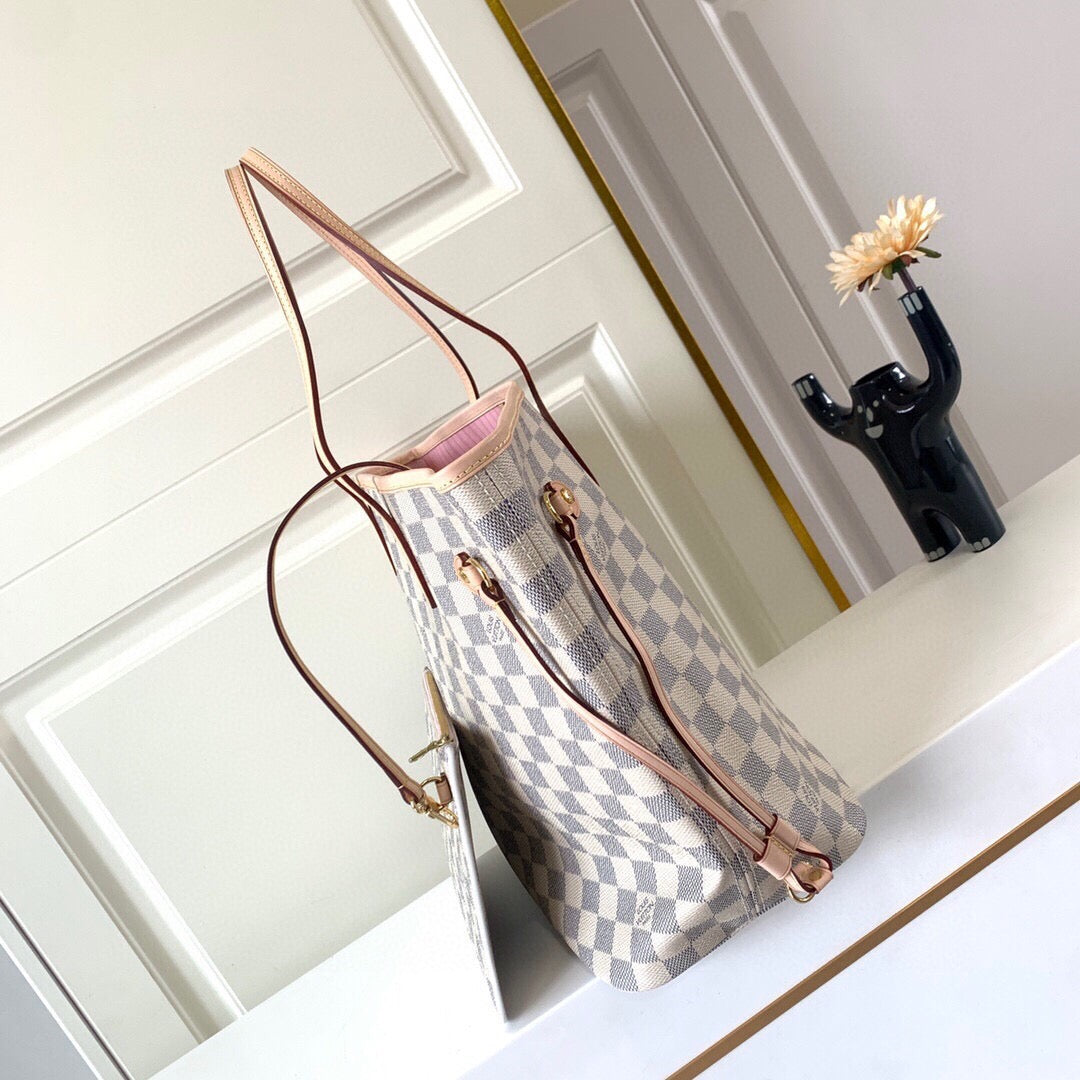 Louis Vuitton Neverfull MM Tote Bag