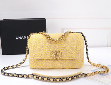 New woman  Chanel spring Handbag