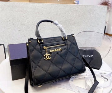 Top Quality Chanel woman shoulder handbag